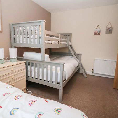The Hollies Villa Prestatyn Ngoại thất bức ảnh