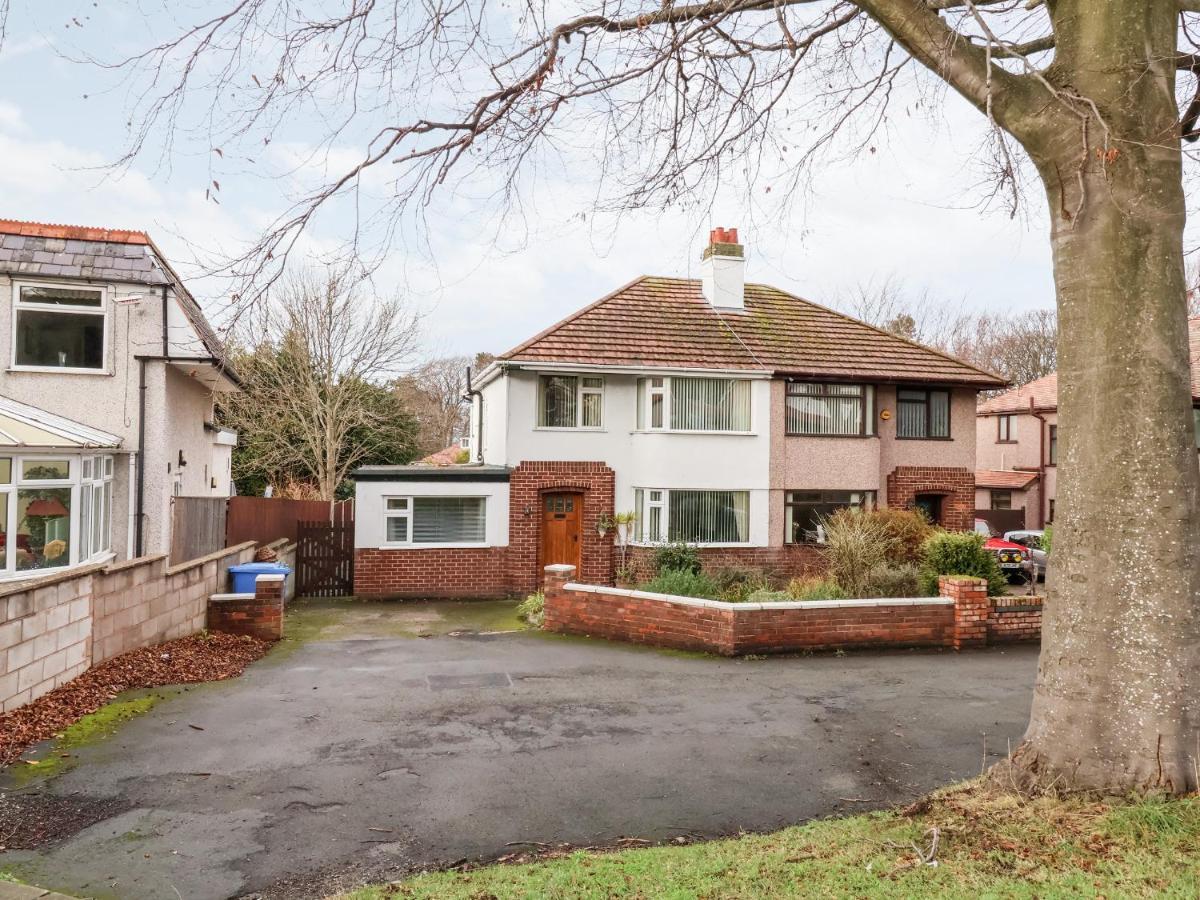 The Hollies Villa Prestatyn Ngoại thất bức ảnh
