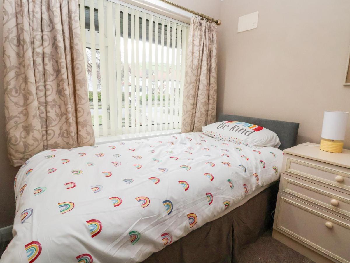 The Hollies Villa Prestatyn Ngoại thất bức ảnh