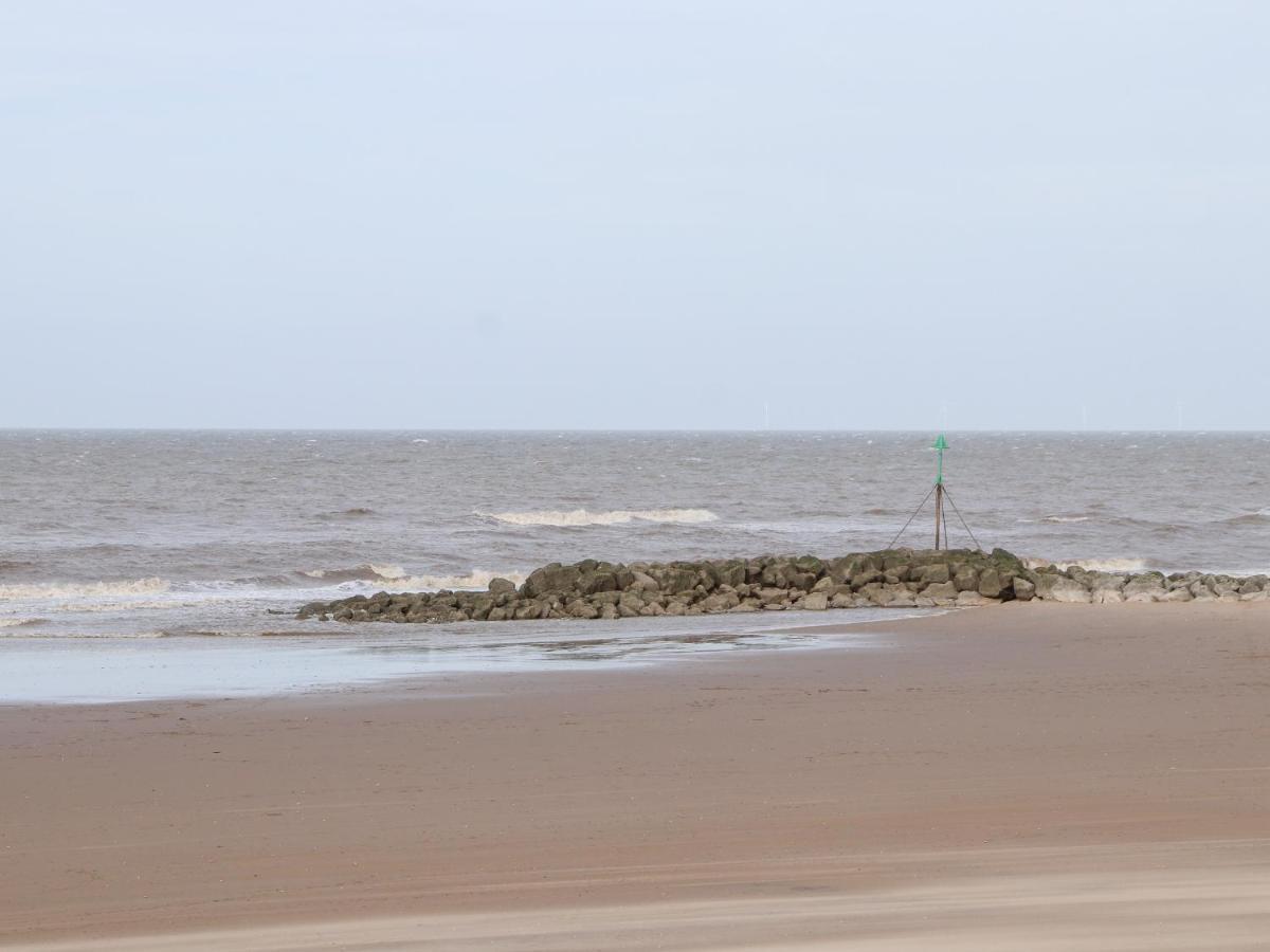The Hollies Villa Prestatyn Ngoại thất bức ảnh